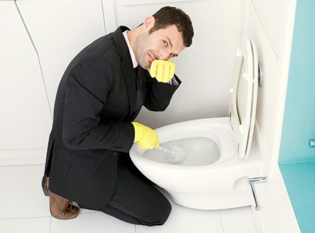 Mùi hôi xuất hiện trong bồn cầu