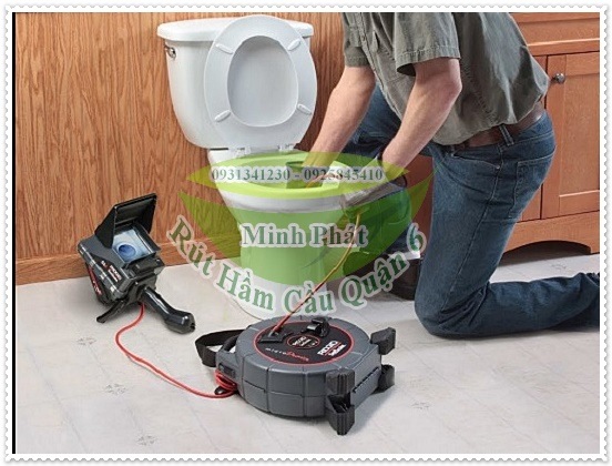 thông tắc bồn cầu như thế nào