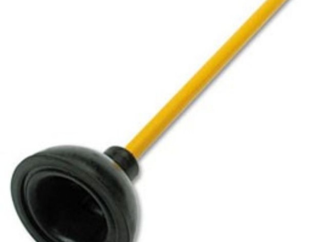 Thông bồn cầu bằng pittong